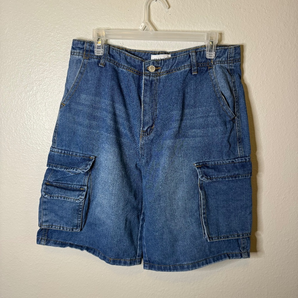 Baggy 90's cargo shorts